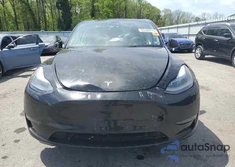 2023 Tesla Model Y z USA, uszkodzony, nr VIN 7SAYGAEE1PF709673